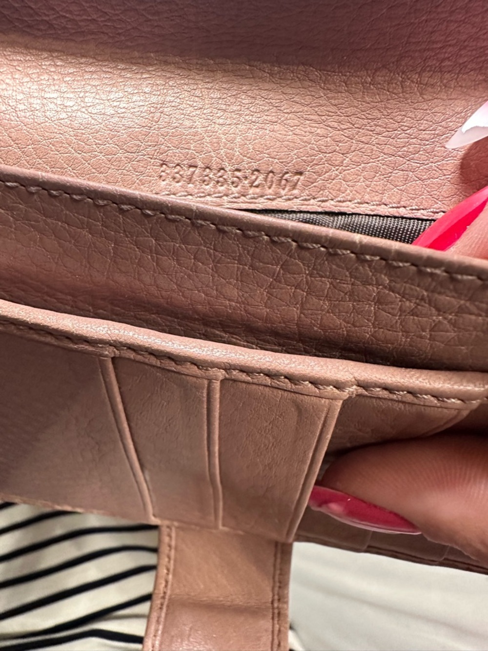 Gucci Authentic Project Wallet - Picture 15 of 16